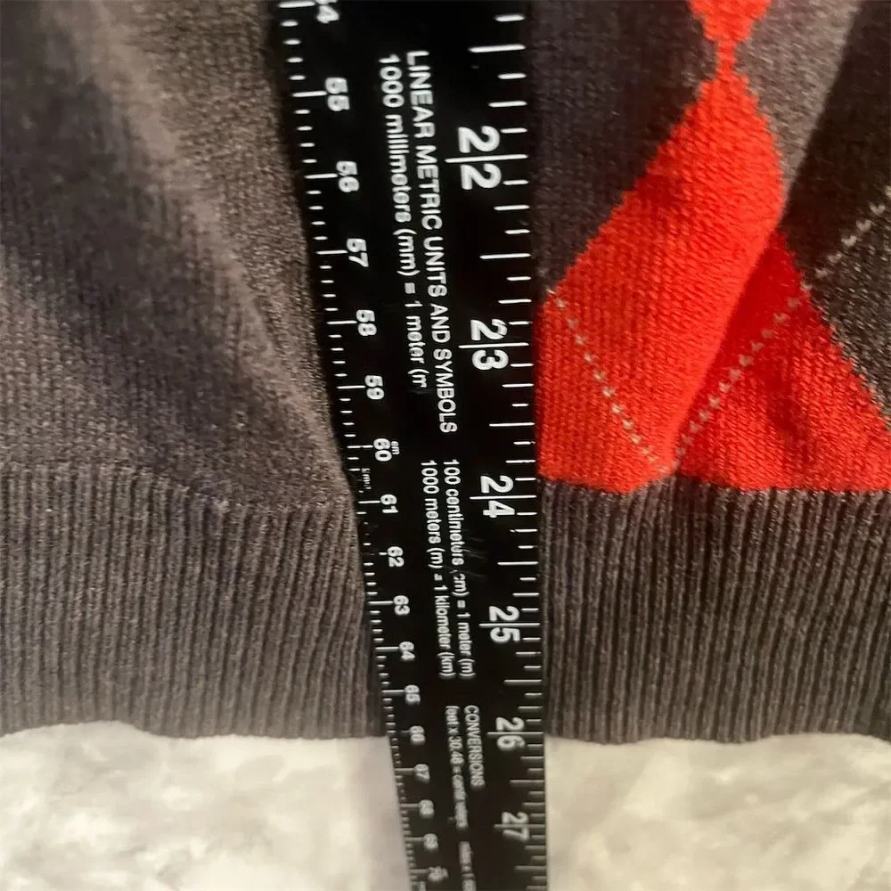 Banana Republic Men's V-Neck Argyle Sweater Gray Silk‎ Blend Size L